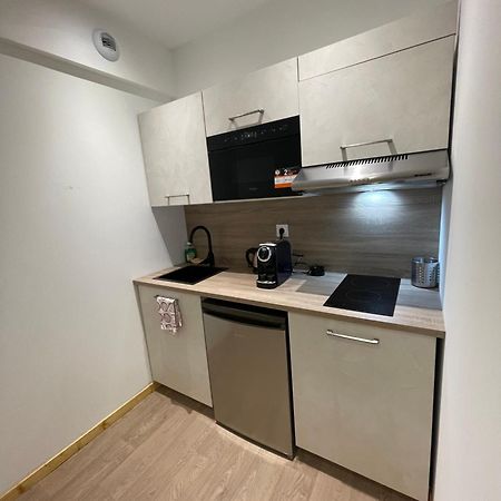 Le Salvador - Appart'Hotel De 18M2 A 44M2 La Talaudiere Exterior photo