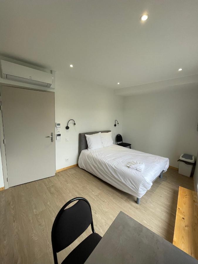 Le Salvador - Appart'Hotel De 18M2 A 44M2 La Talaudiere Exterior photo