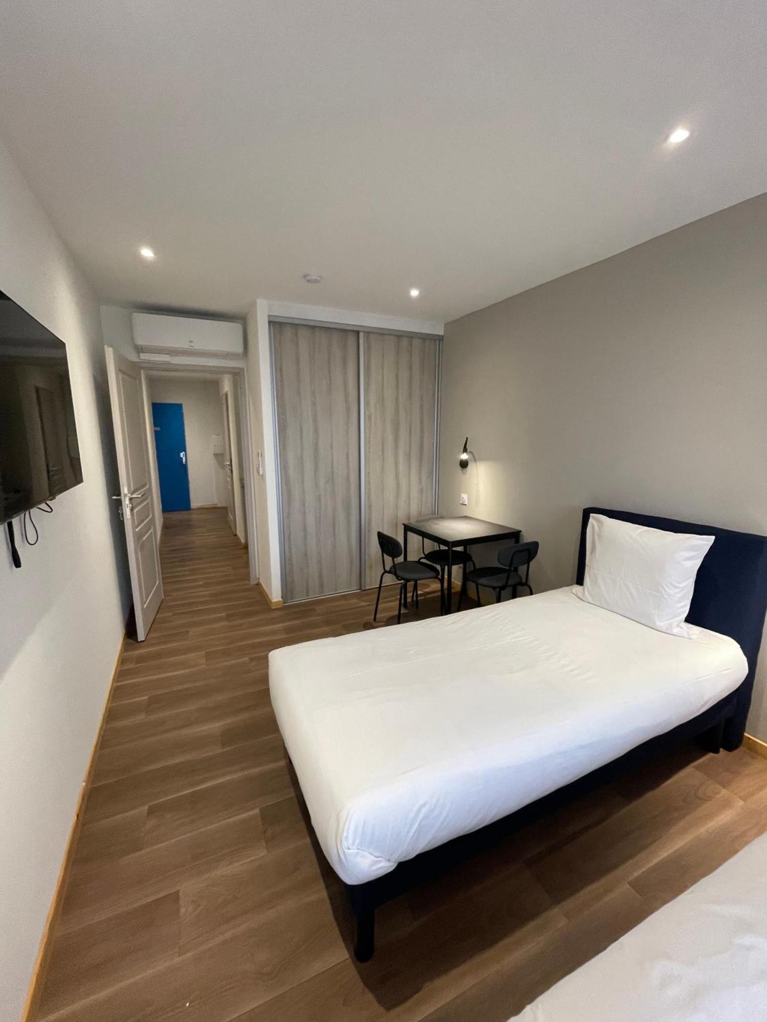 Le Salvador - Appart'Hotel De 18M2 A 44M2 La Talaudiere Exterior photo