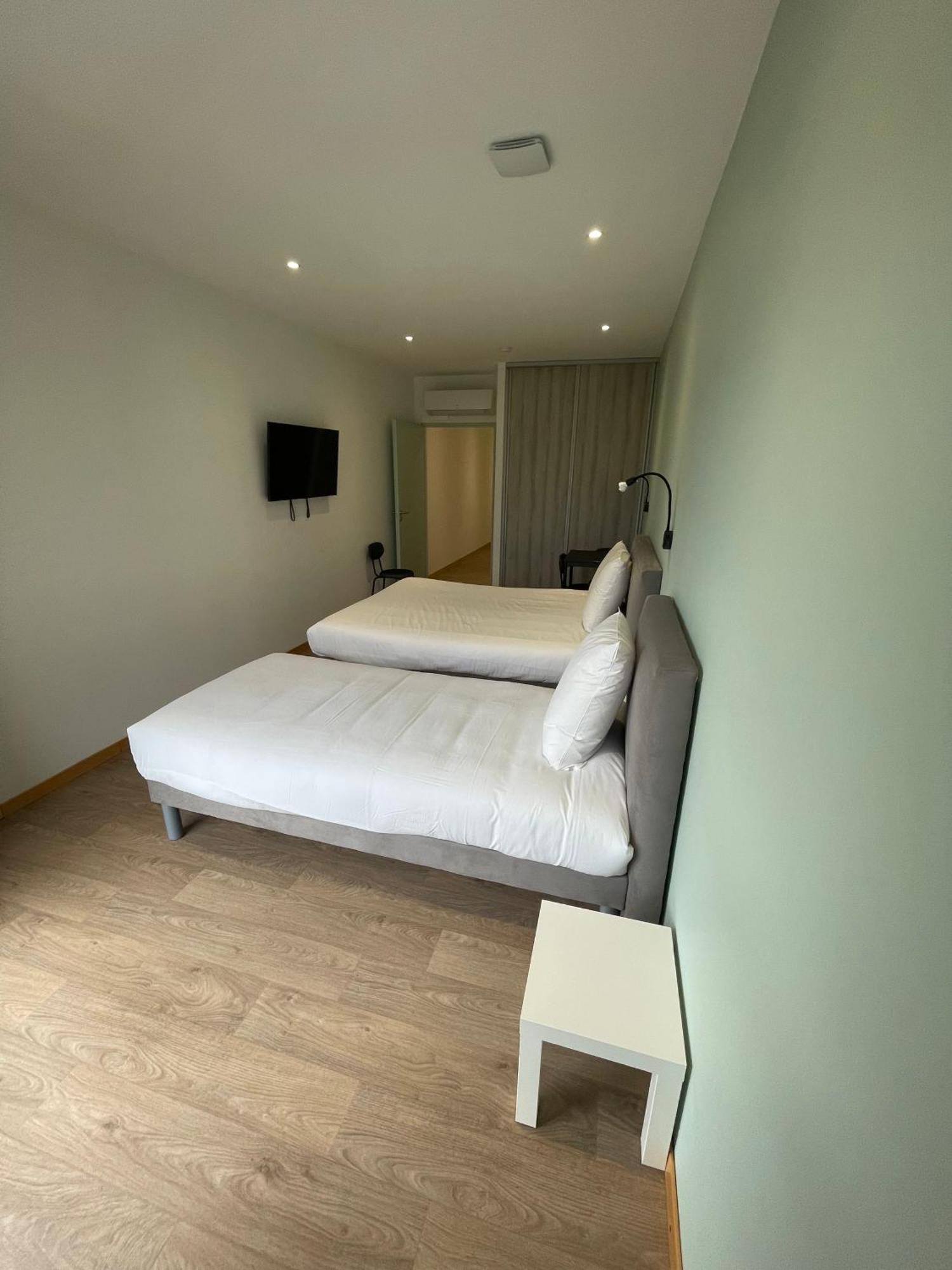 Le Salvador - Appart'Hotel De 18M2 A 44M2 La Talaudiere Exterior photo